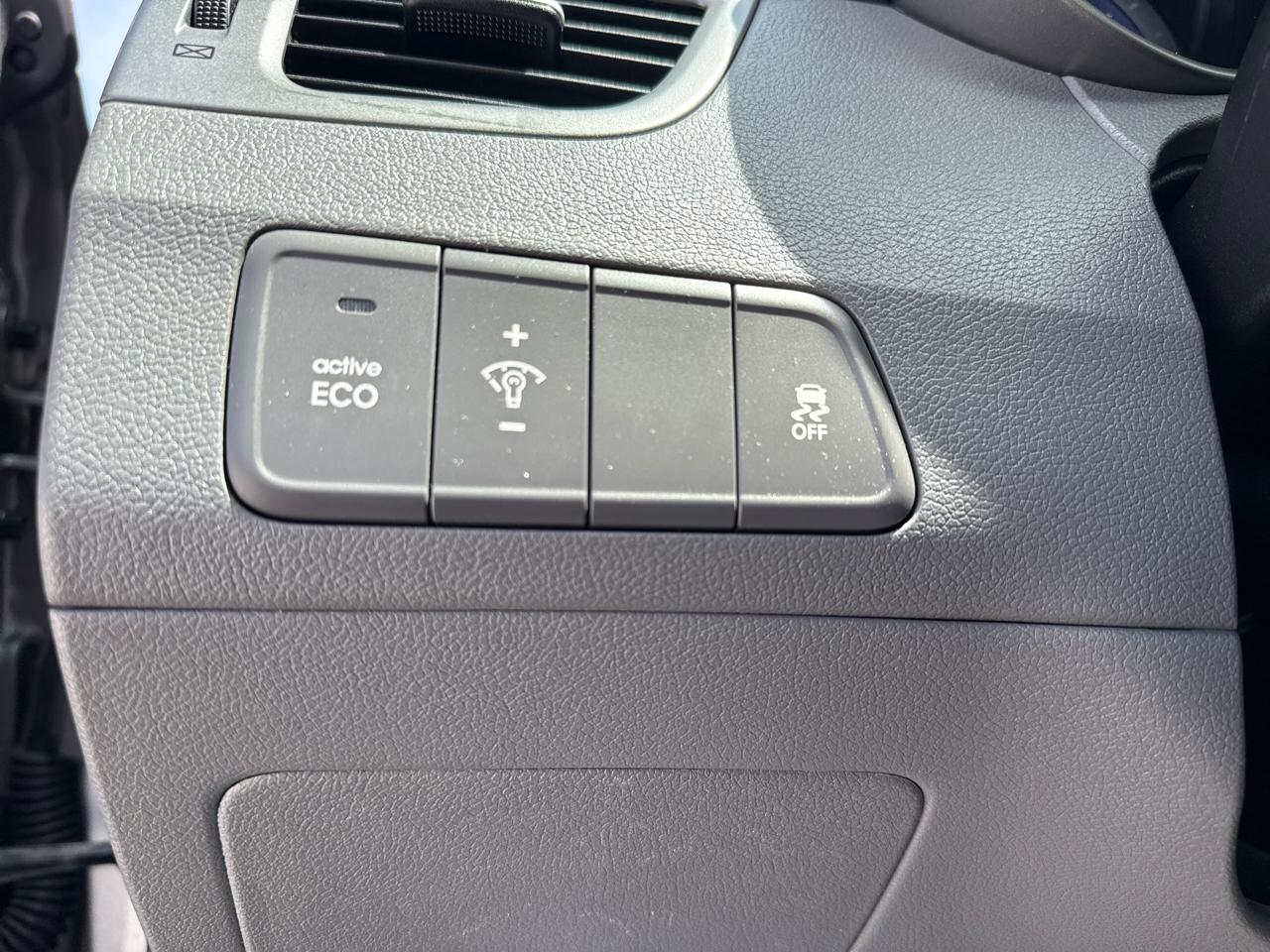 Hyundai Elantra 4dr Sdn Auto SE (Ulsan Plant) 2014