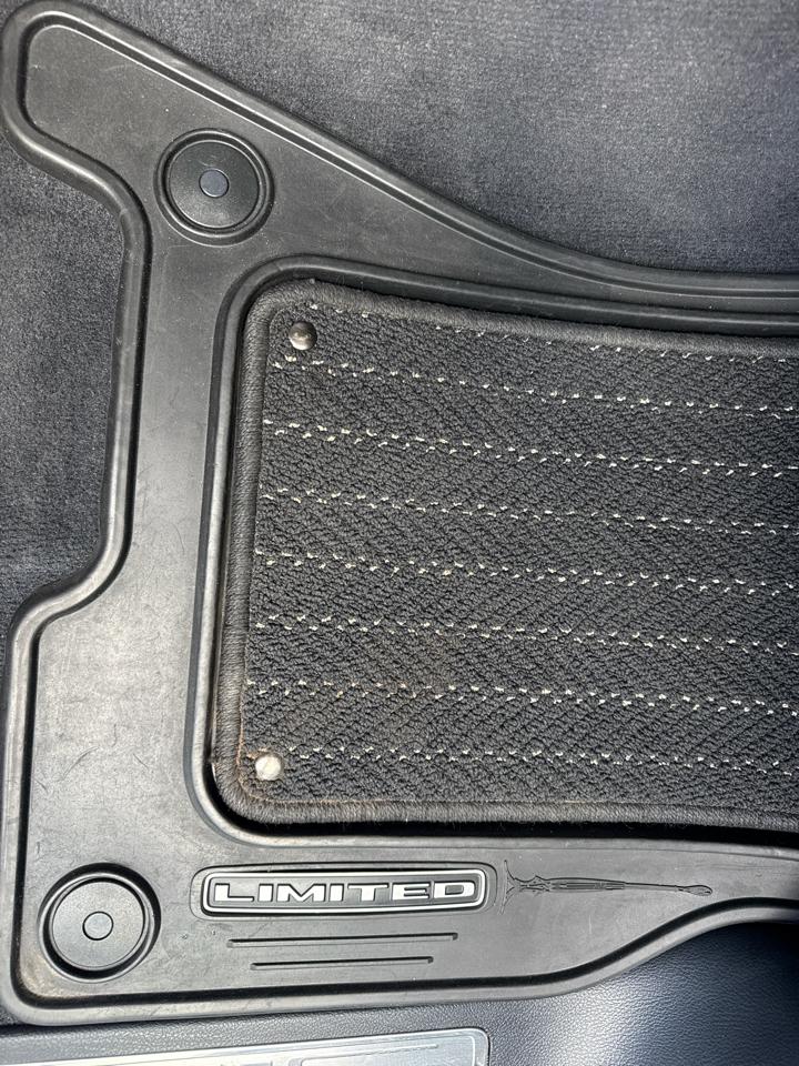 RAM 1500 Limited 4x4 Crew Cab 5'7" Box 2021