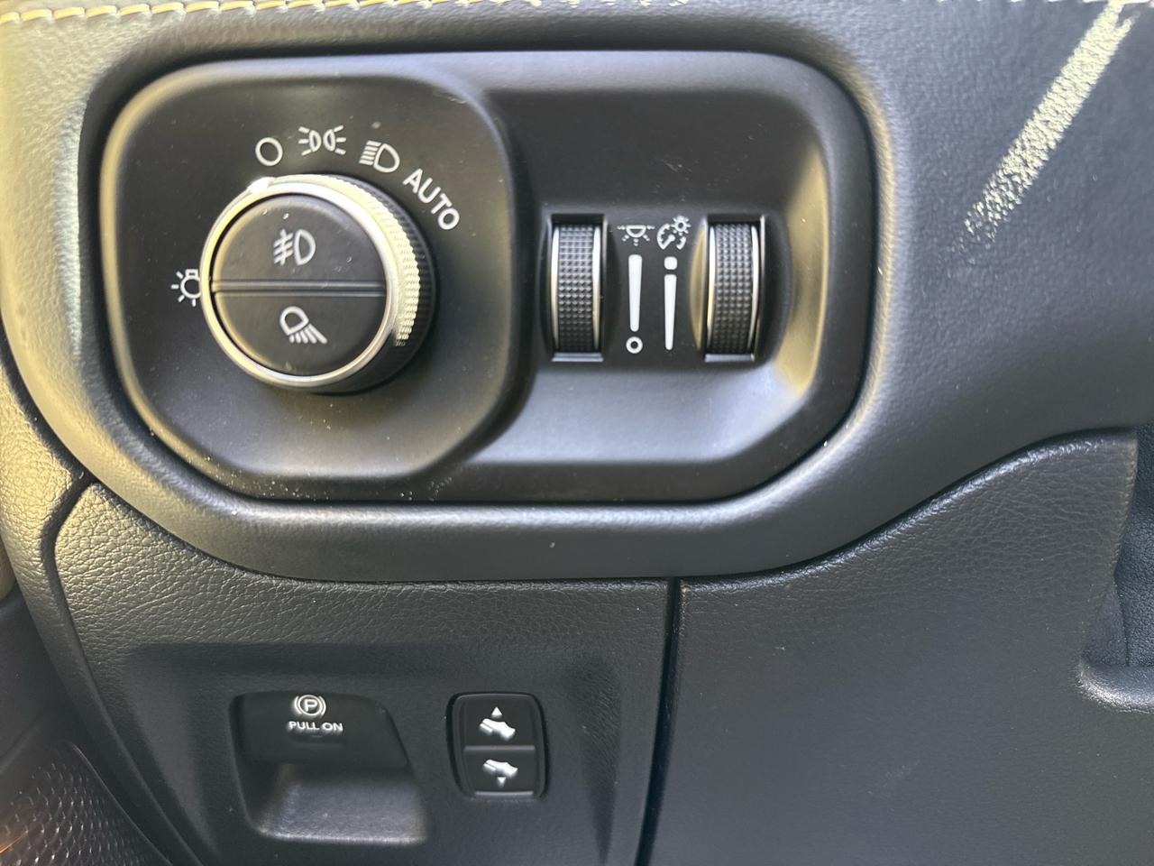 RAM 1500 Limited 4x4 Crew Cab 5'7" Box 2021