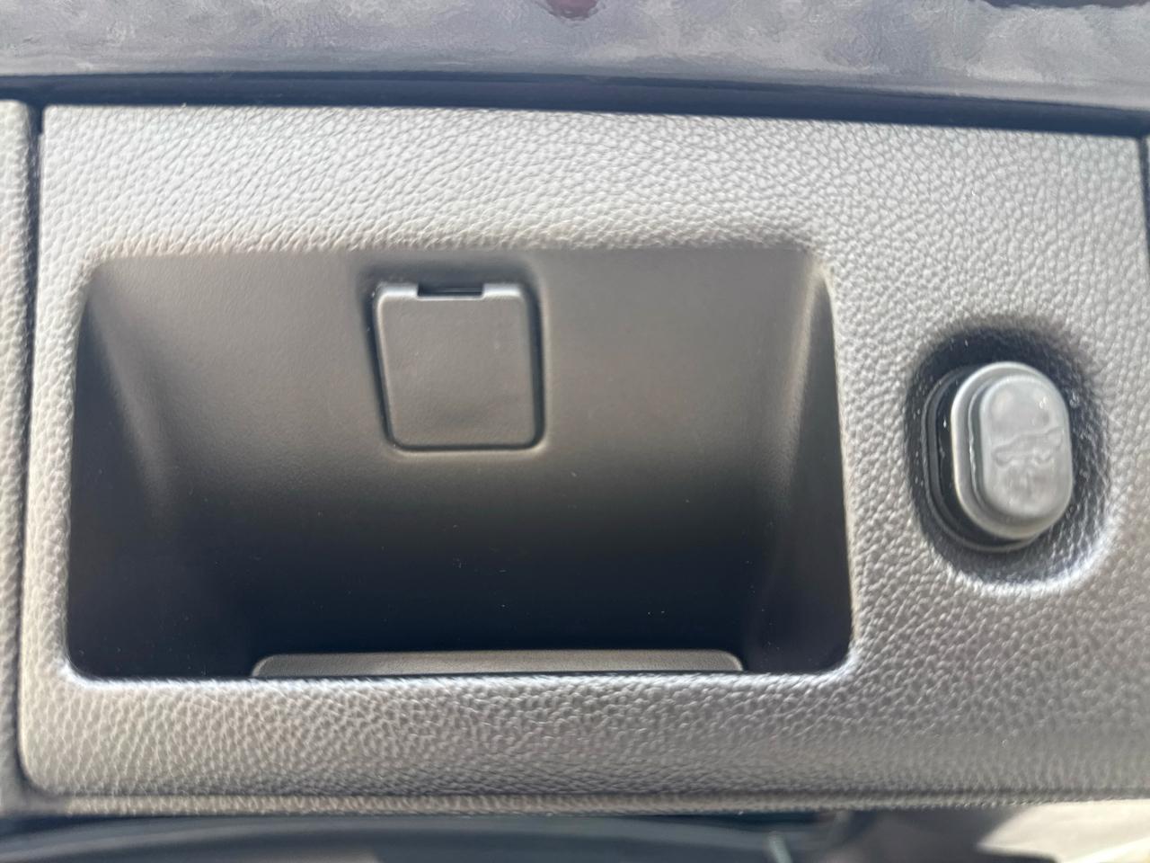 Cadillac Escalade 2WD 4dr Platinum 2016