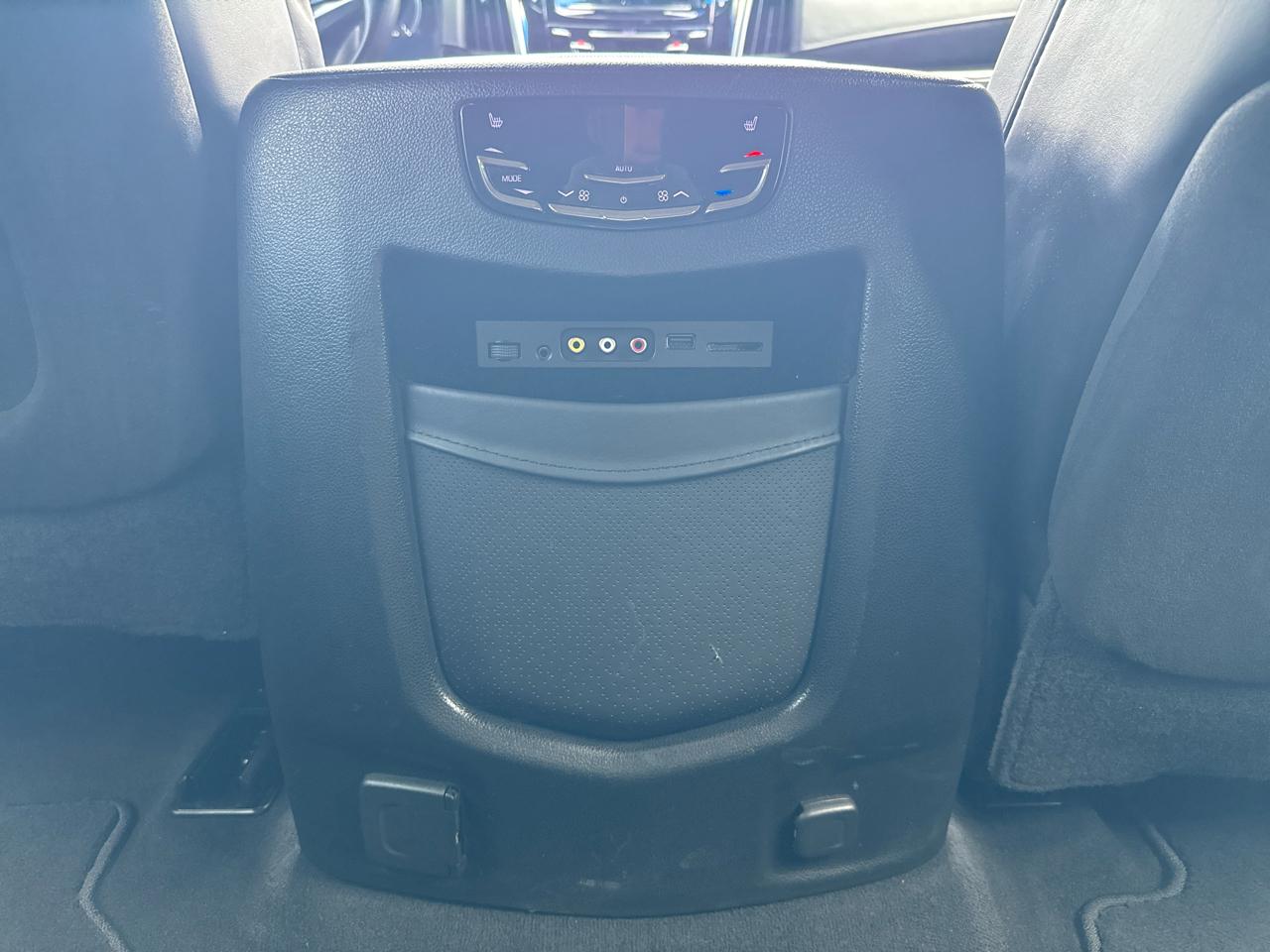 Cadillac Escalade 2WD 4dr Platinum 2016