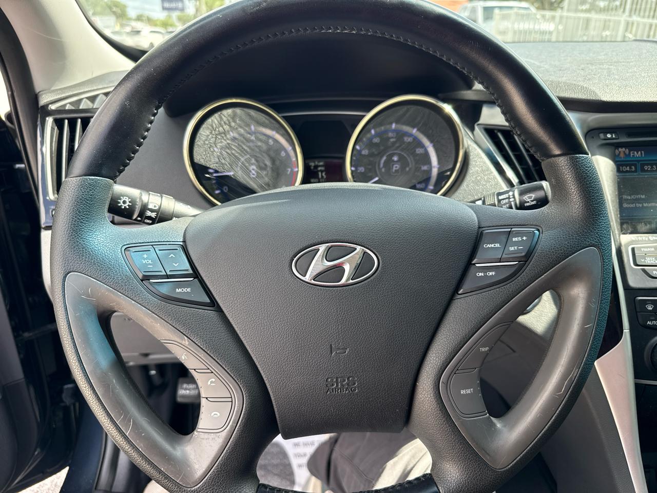 Hyundai Sonata 4dr Sdn 2.4L Auto Limited 2013