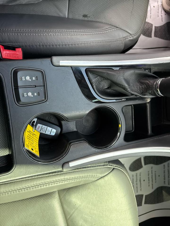 Hyundai Sonata 4dr Sdn 2.4L Auto Limited 2013