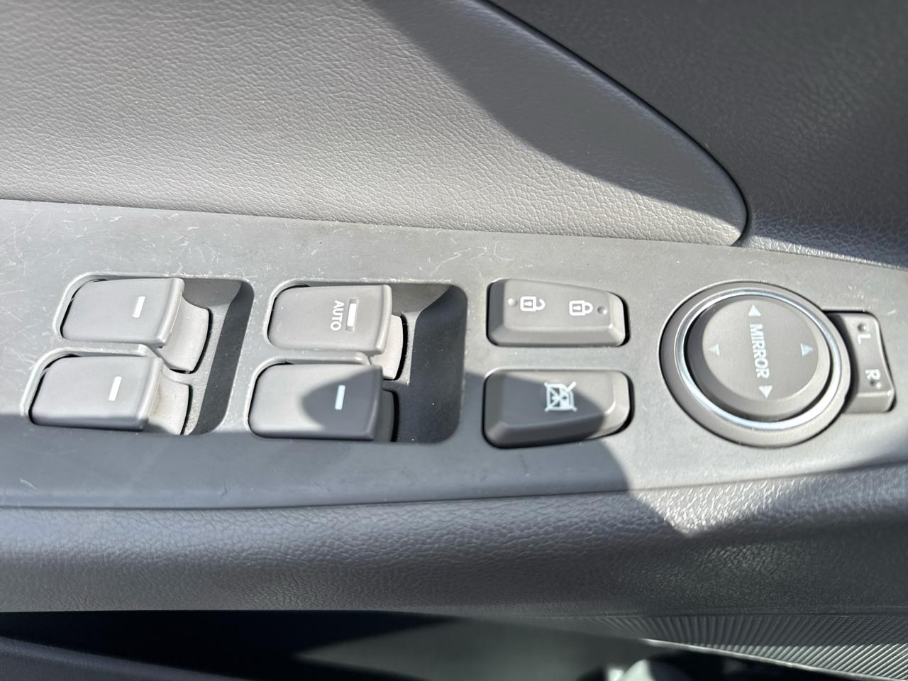 Hyundai Sonata 4dr Sdn 2.4L Auto Limited 2013