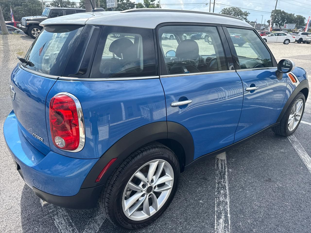 MINI Cooper Countryman FWD 4dr 2012