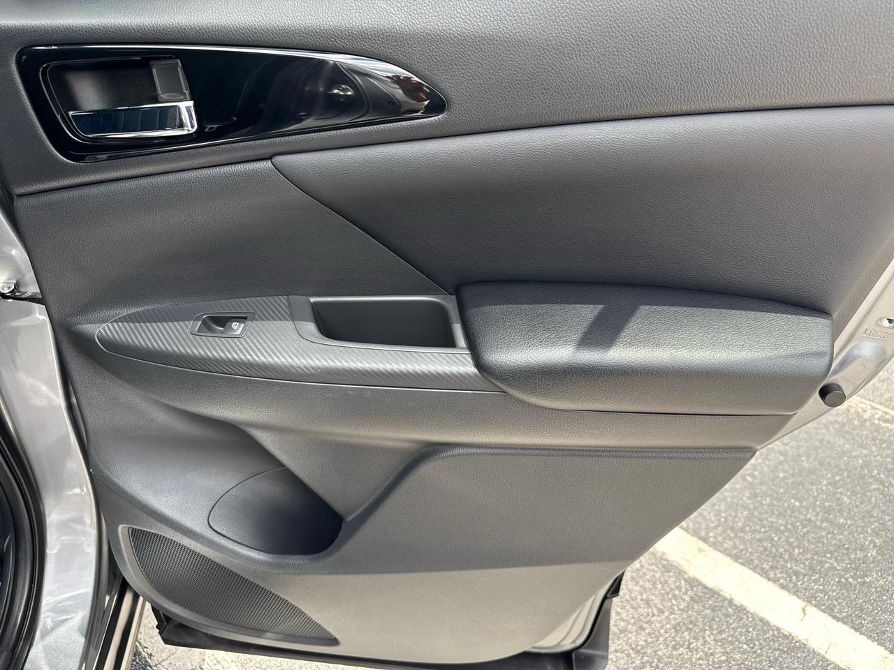 Mitsubishi Eclipse Cross SEL Special Edition FWD 2022