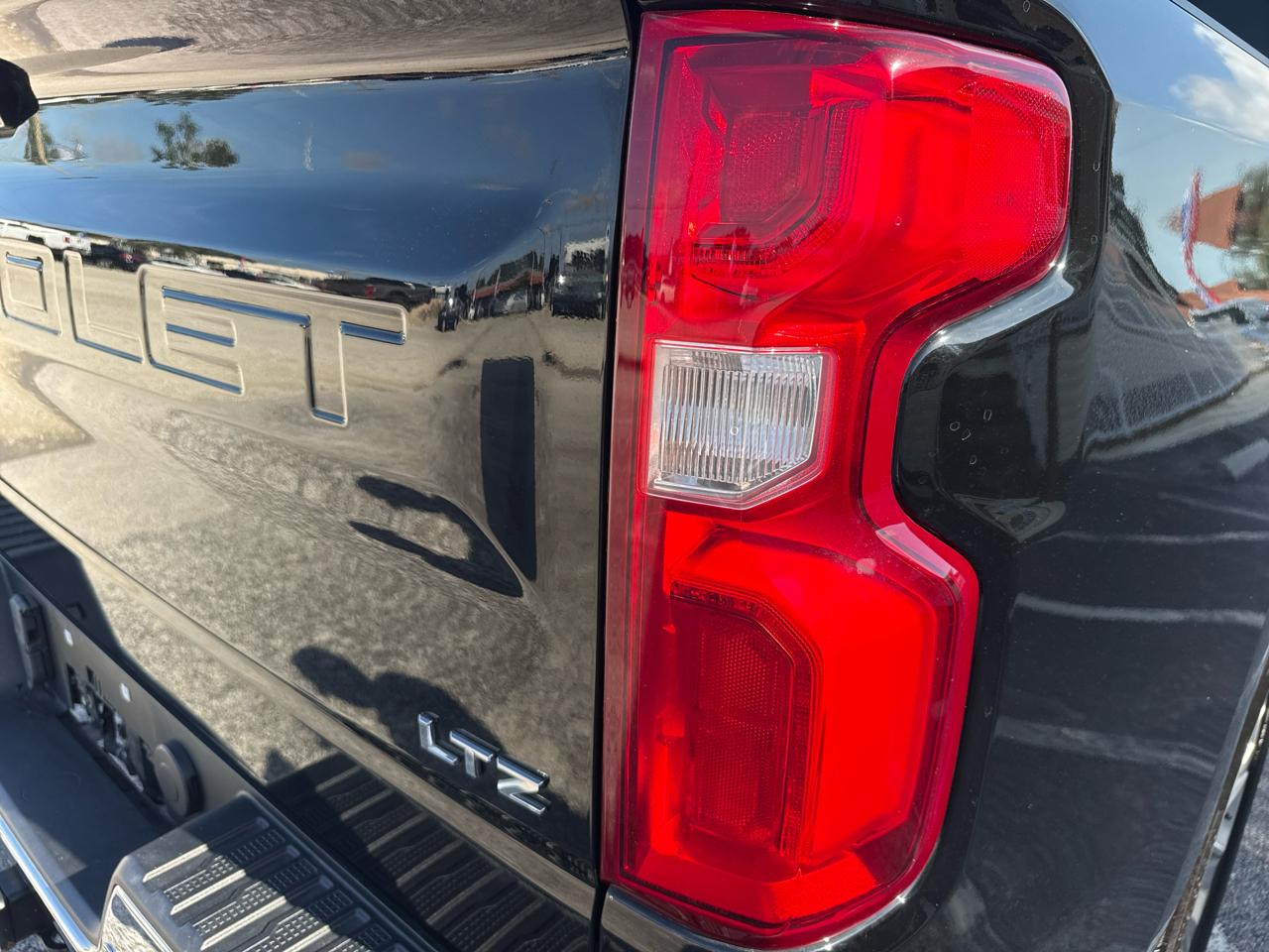 Chevrolet Silverado 1500 LTD 4WD Crew Cab 147" LTZ 2022