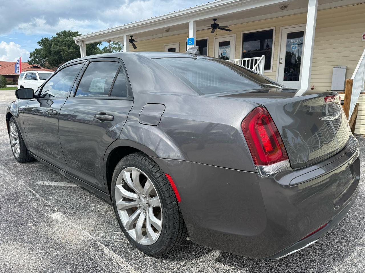 Chrysler 300 4dr Sdn 300S RWD 2016