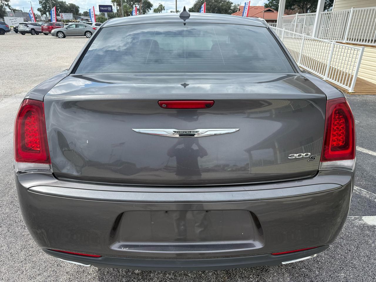 Chrysler 300 4dr Sdn 300S RWD 2016