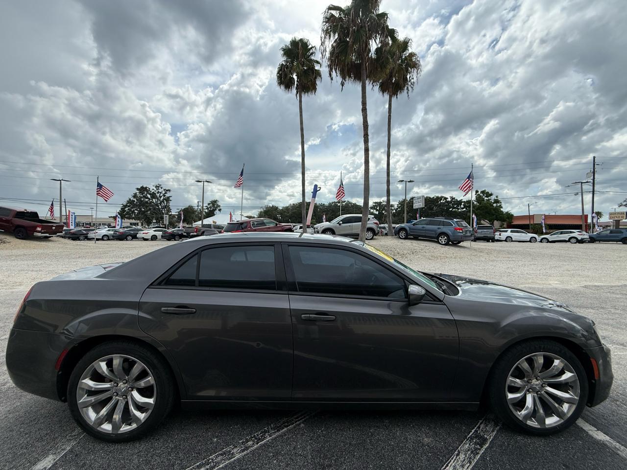 Chrysler 300 4dr Sdn 300S RWD 2016