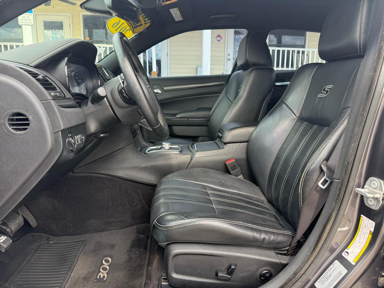 Chrysler 300 4dr Sdn 300S RWD 2016