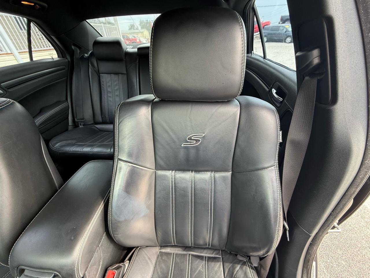 Chrysler 300 4dr Sdn 300S RWD 2016