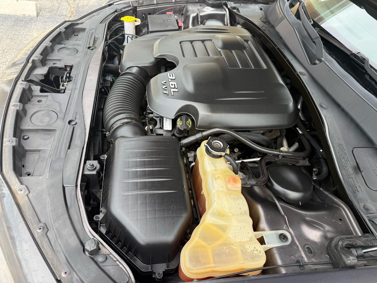 Chrysler 300 4dr Sdn 300S RWD 2016