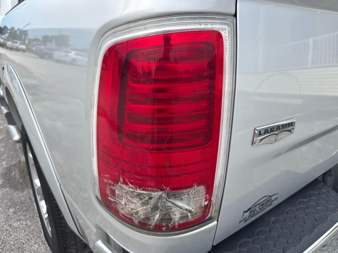 RAM 1500 Laramie 4x2 Crew Cab 6'4" Box 2017