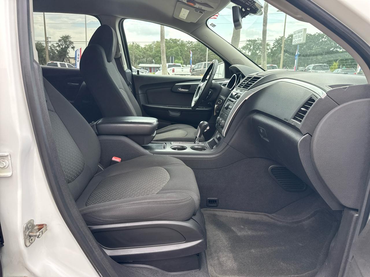 Chevrolet Traverse FWD 4dr LT w/1LT 2009