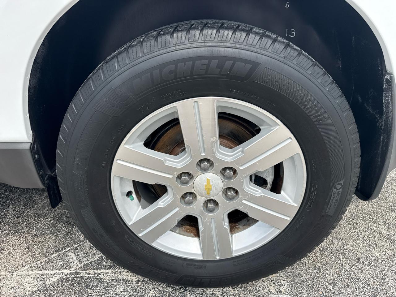 Chevrolet Traverse FWD 4dr LT w/1LT 2009