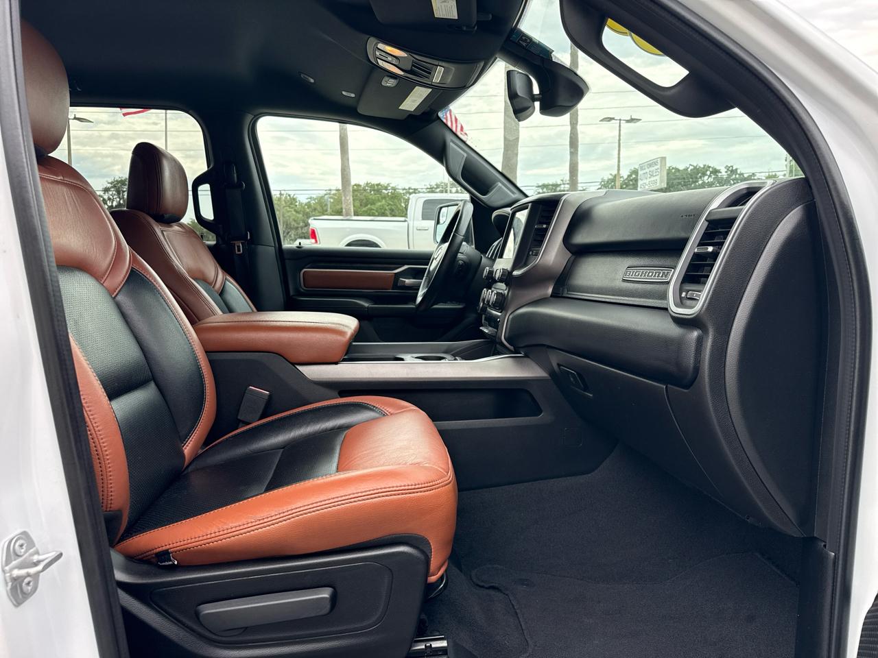 RAM 1500 Big Horn/Lone Star 4x4 Crew Cab 5'7" Box 2019