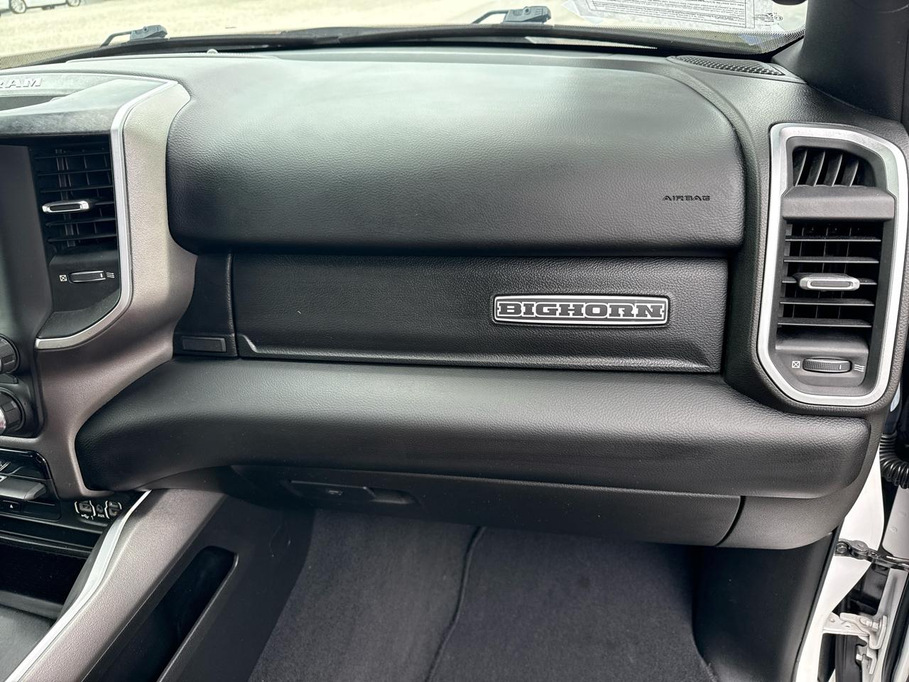 RAM 1500 Big Horn/Lone Star 4x4 Crew Cab 5'7" Box 2019