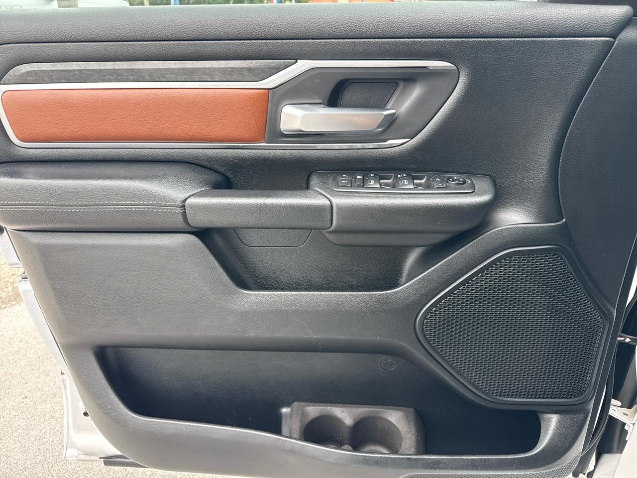 RAM 1500 Big Horn/Lone Star 4x4 Crew Cab 5'7" Box 2019