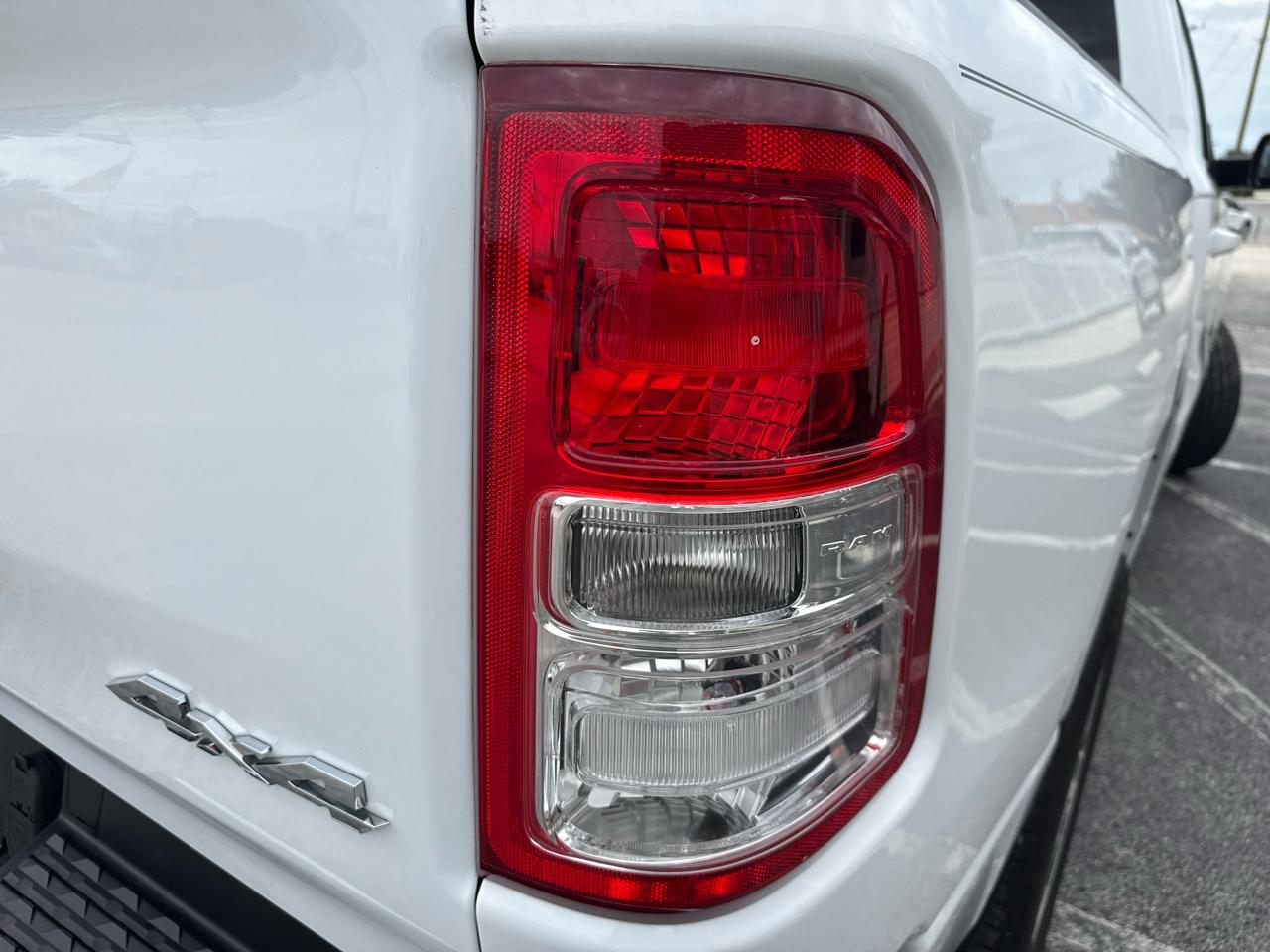 RAM 1500 Big Horn/Lone Star 4x4 Crew Cab 5'7" Box 2019