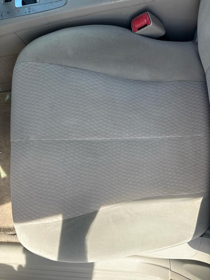 Toyota Camry 4dr Sdn I4 Man LE (Natl) 2011