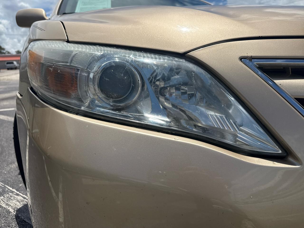 Toyota Camry 4dr Sdn I4 Man LE (Natl) 2011