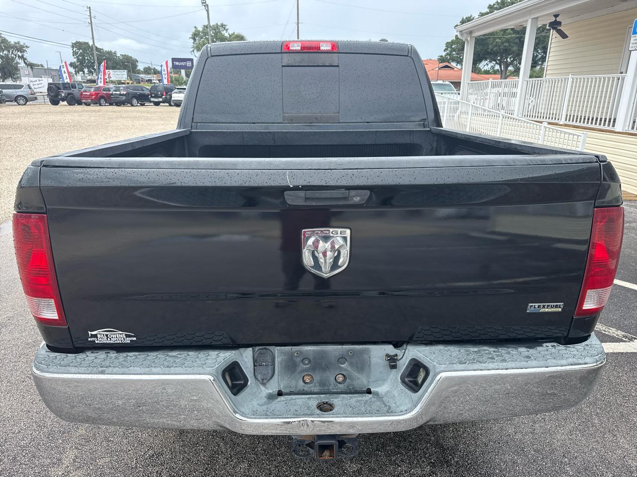 Dodge Ram 1500 2WD Crew Cab 140.5" SLT 2010