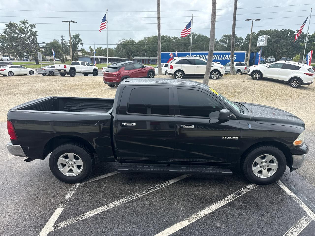 Dodge Ram 1500 2WD Crew Cab 140.5" SLT 2010