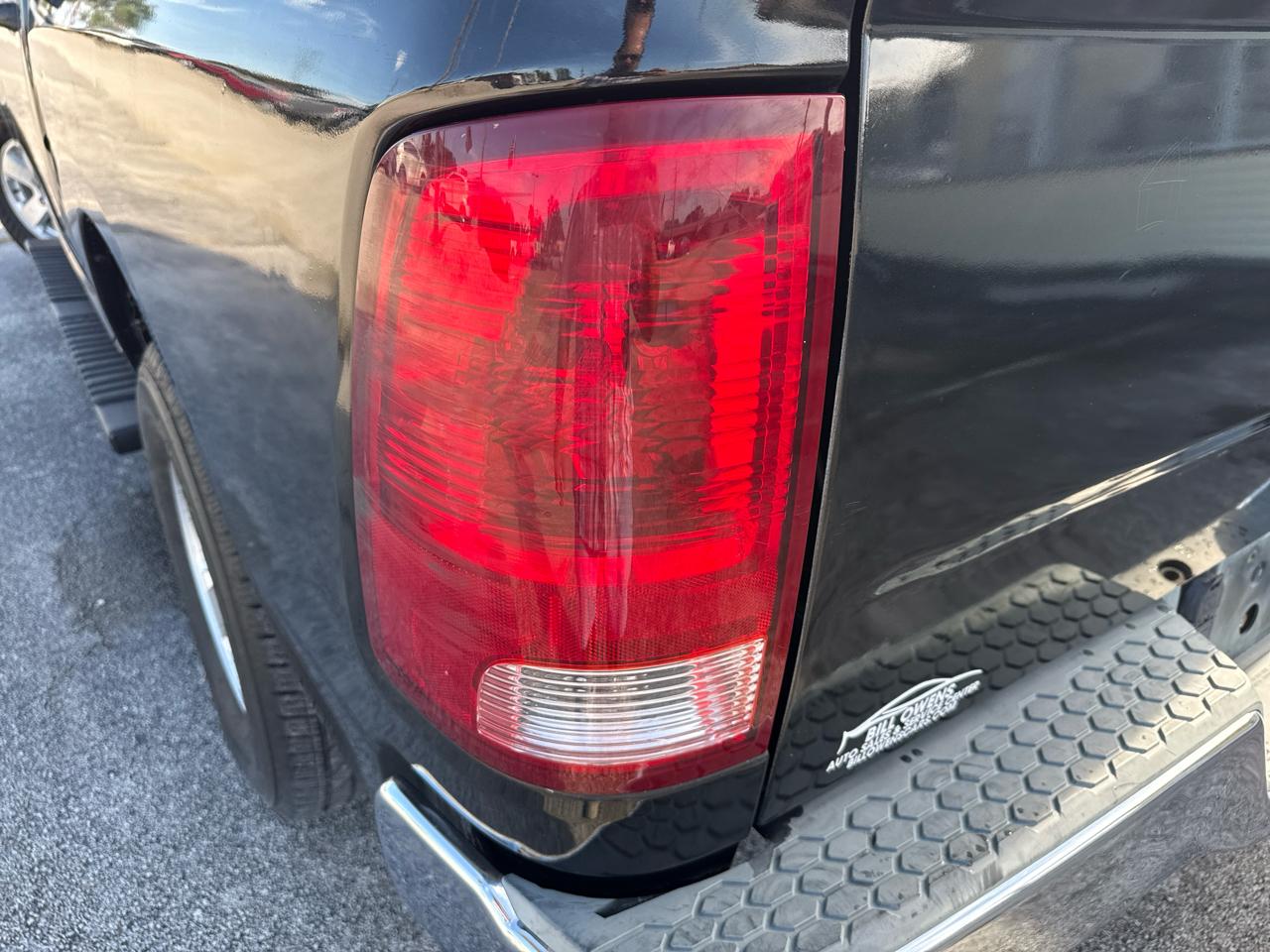 Dodge Ram 1500 2WD Crew Cab 140.5" SLT 2010