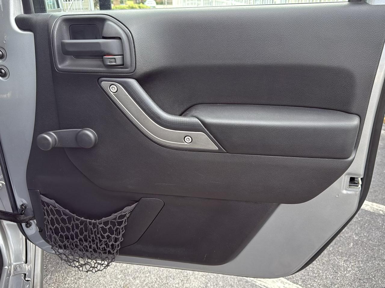 Jeep Wrangler Unlimited 4WD 4dr Willys Wheeler 2015