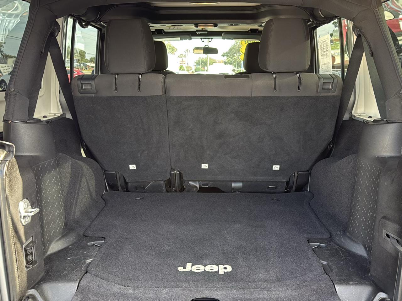 Jeep Wrangler Unlimited 4WD 4dr Willys Wheeler 2015
