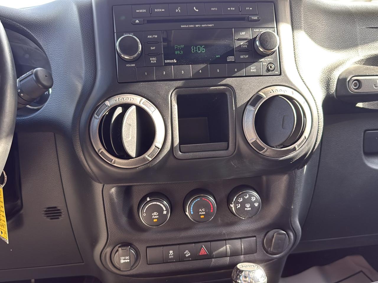 Jeep Wrangler Unlimited 4WD 4dr Willys Wheeler 2015
