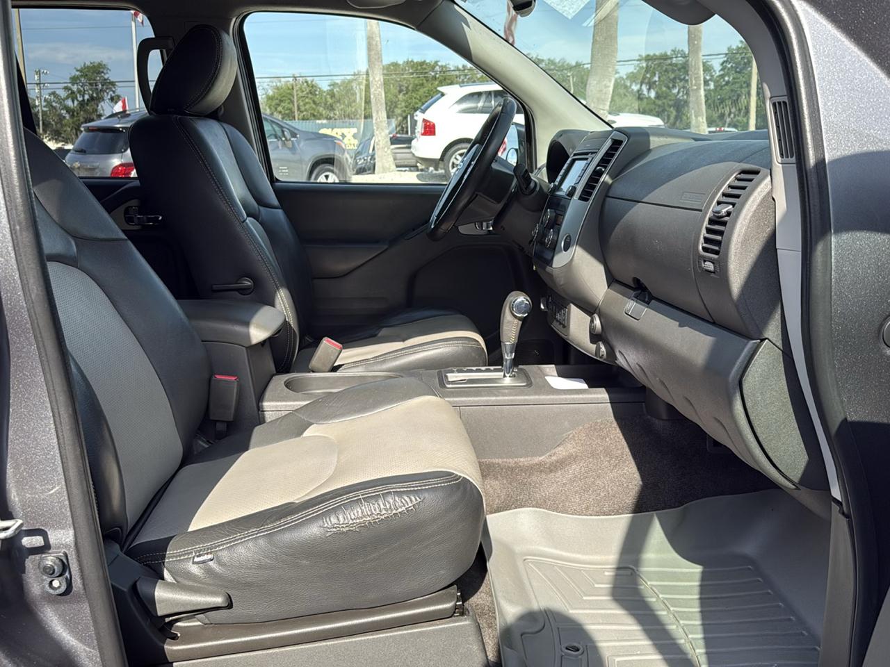 Nissan Frontier Crew Cab 4x4 PRO-4X Auto 2018