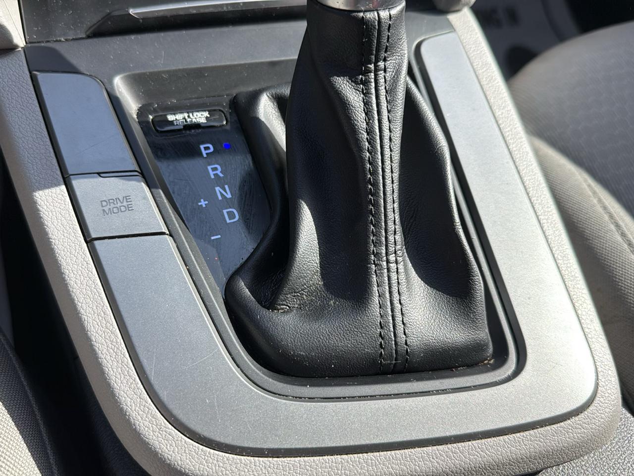 Hyundai Elantra SEL 2.0L Auto (Alabama) 2018