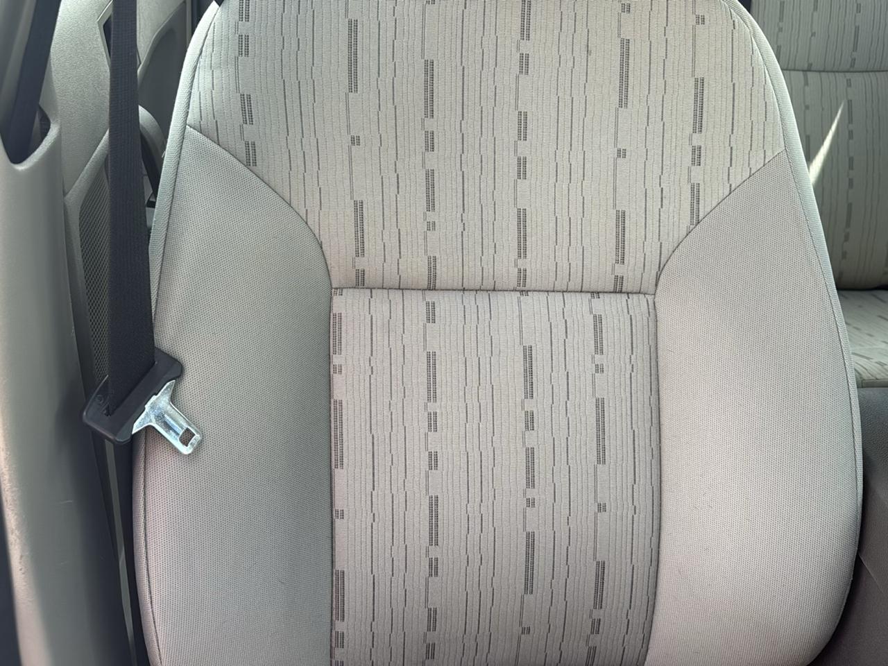 Ford Focus 4dr Sdn SE 2011