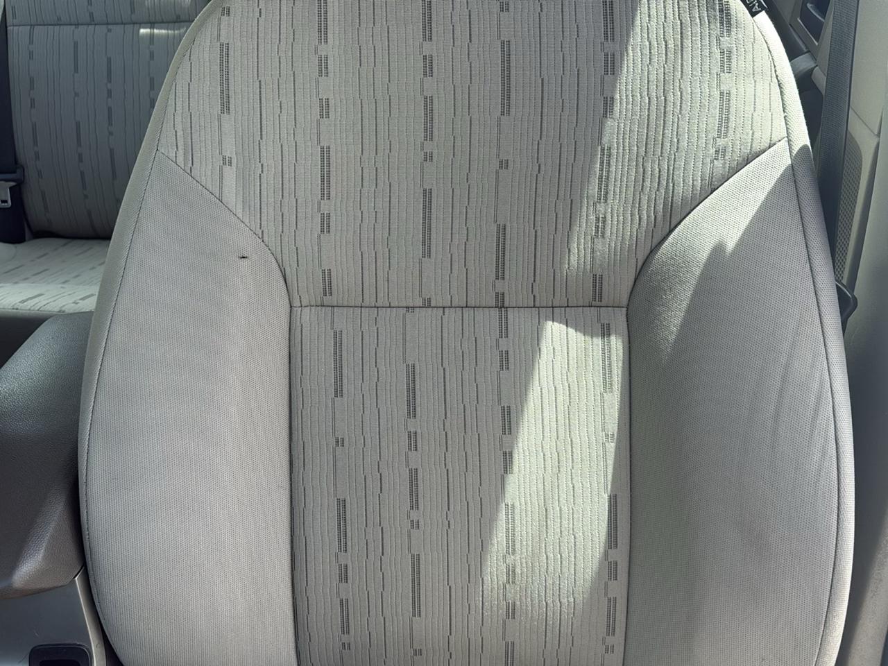 Ford Focus 4dr Sdn SE 2011