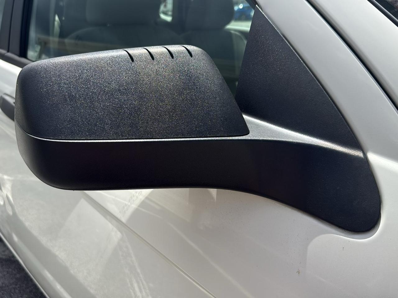 Ford Focus 4dr Sdn SE 2011