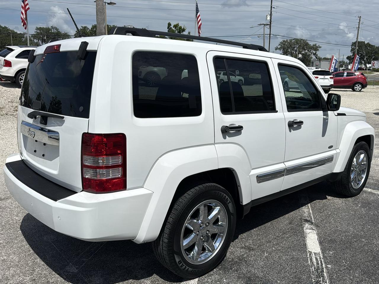Jeep Liberty RWD 4dr Sport Latitude 2012