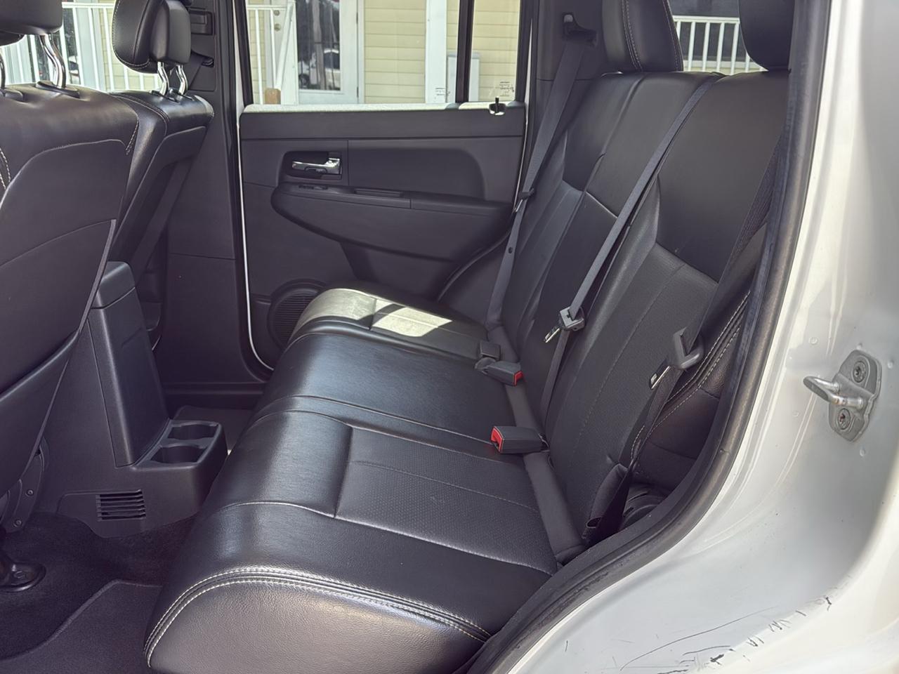Jeep Liberty RWD 4dr Sport Latitude 2012