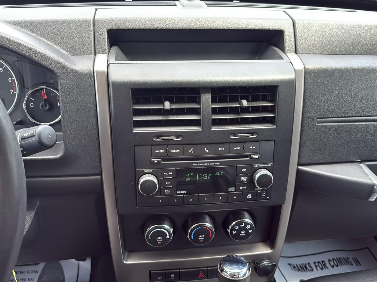 Jeep Liberty RWD 4dr Sport Latitude 2012