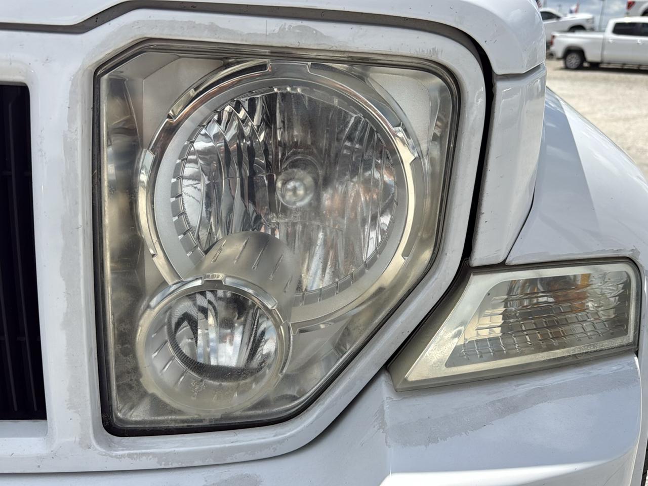 Jeep Liberty RWD 4dr Sport Latitude 2012