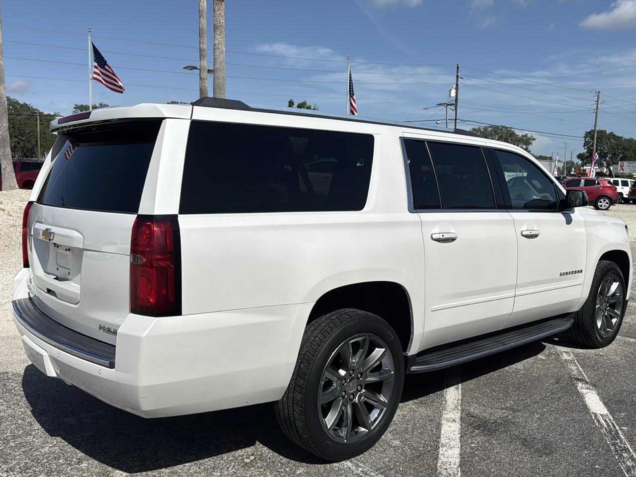 Chevrolet Suburban 2WD 4dr Premier 2020
