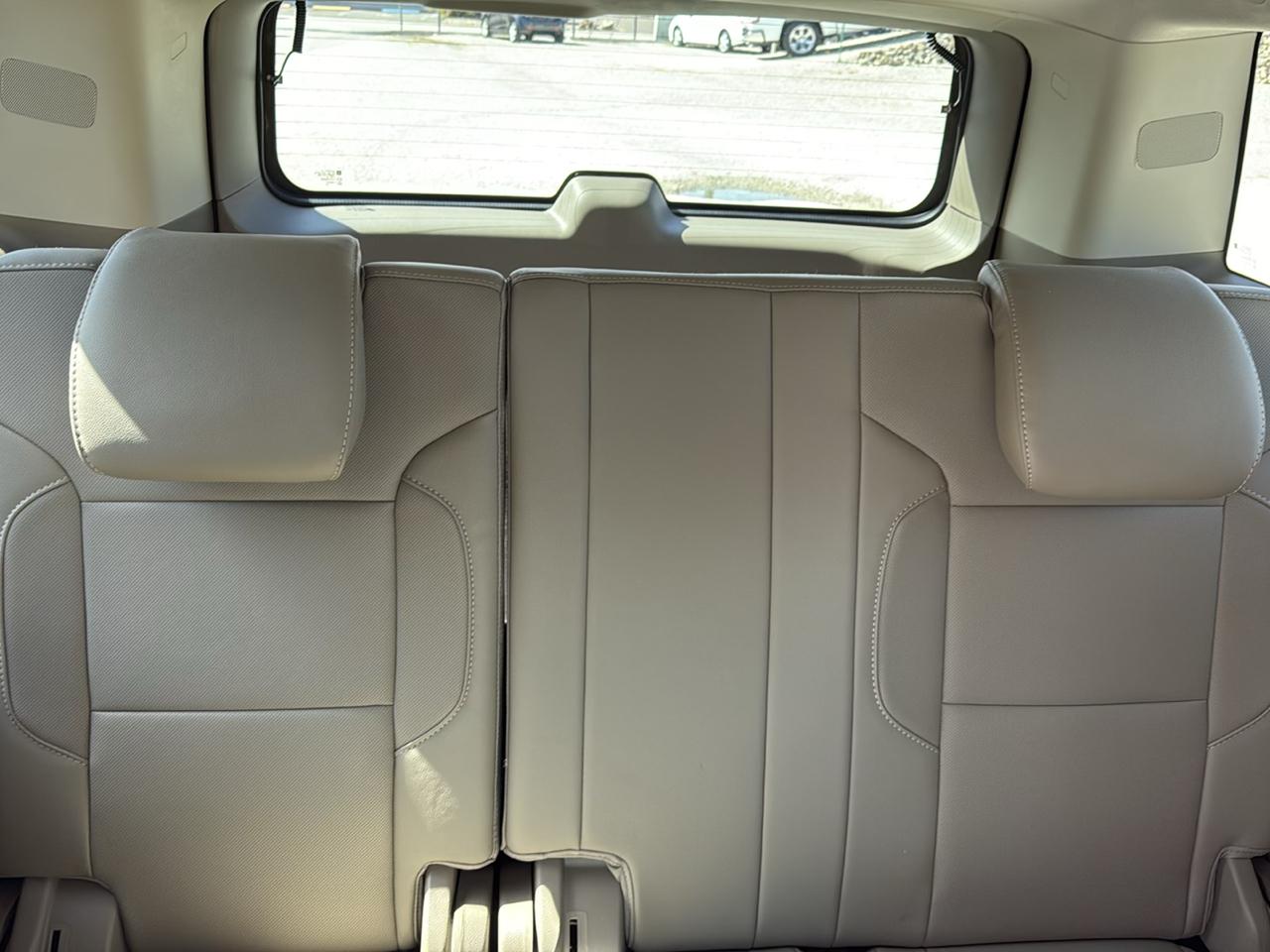 Chevrolet Suburban 2WD 4dr Premier 2020