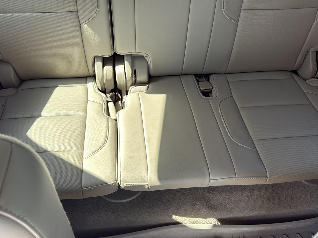 Chevrolet Suburban 2WD 4dr Premier 2020