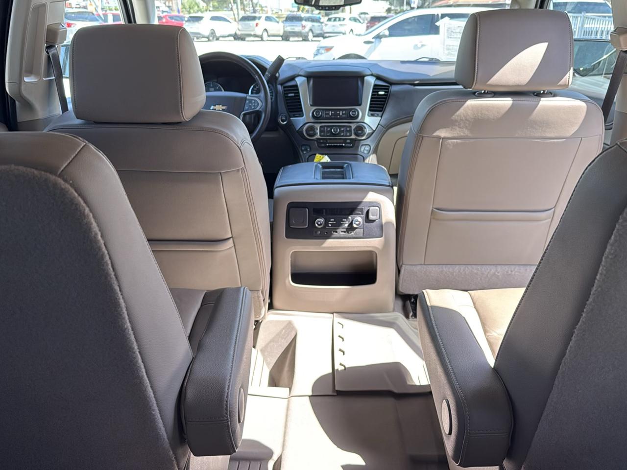 Chevrolet Suburban 2WD 4dr Premier 2020