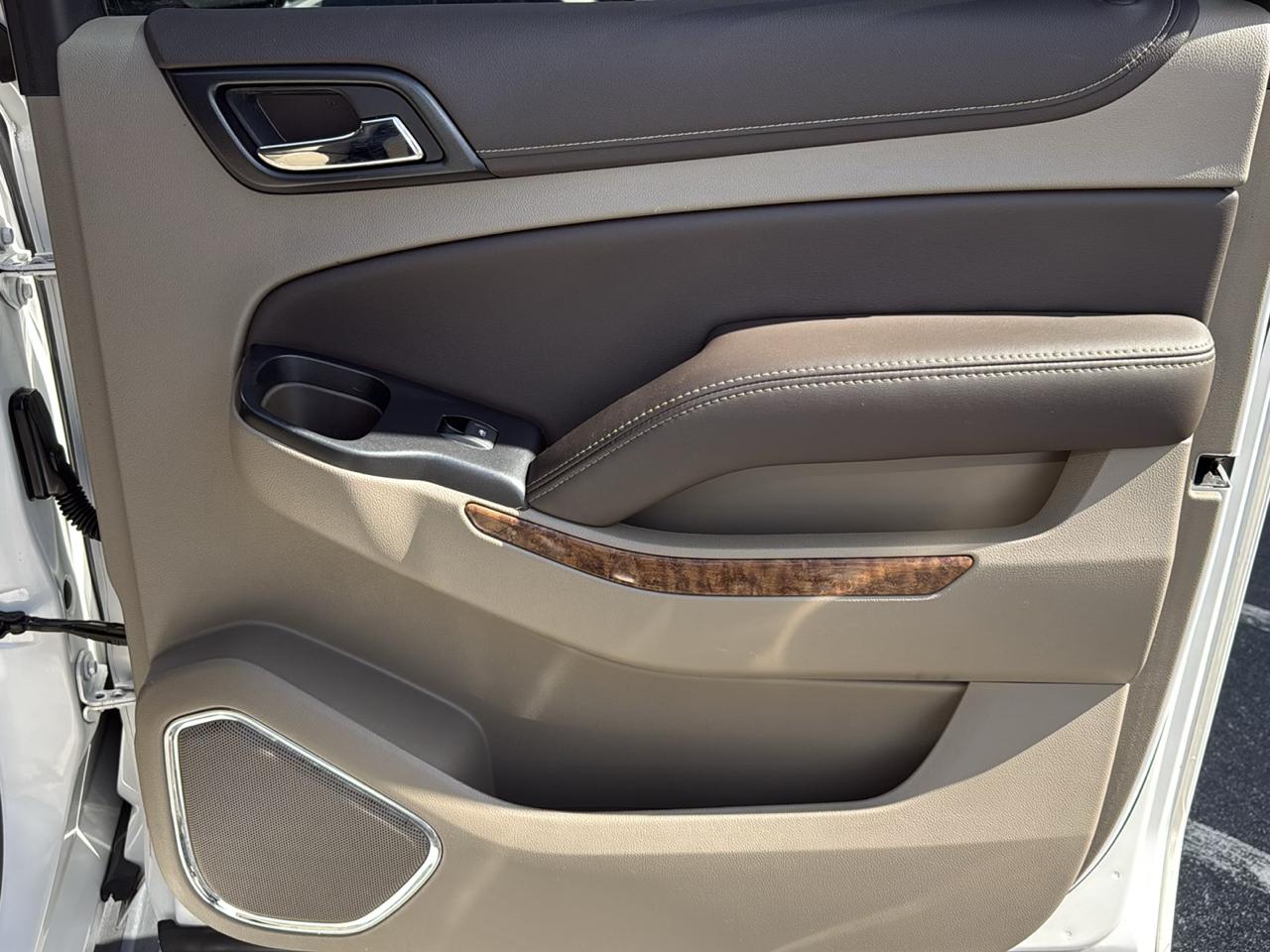 Chevrolet Suburban 2WD 4dr Premier 2020