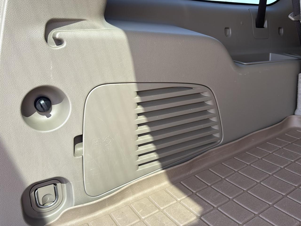 Chevrolet Suburban 2WD 4dr Premier 2020