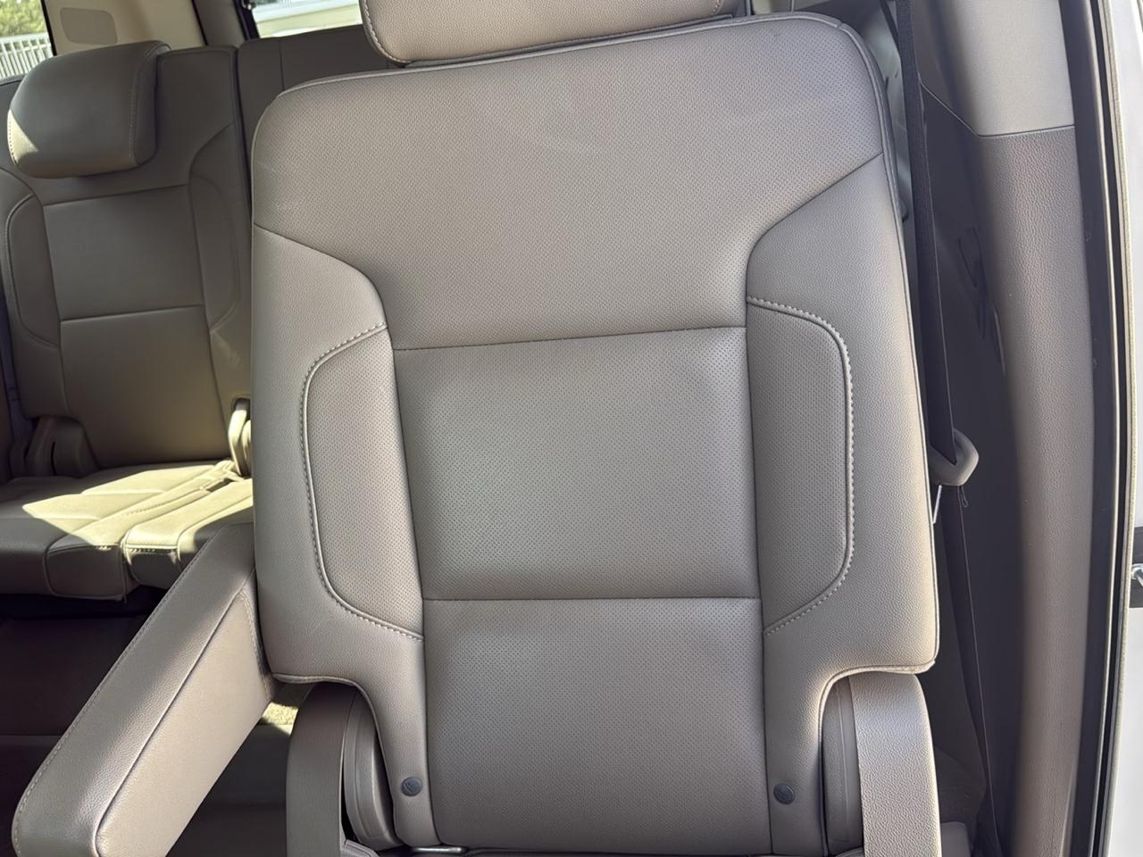 Chevrolet Suburban 2WD 4dr Premier 2020