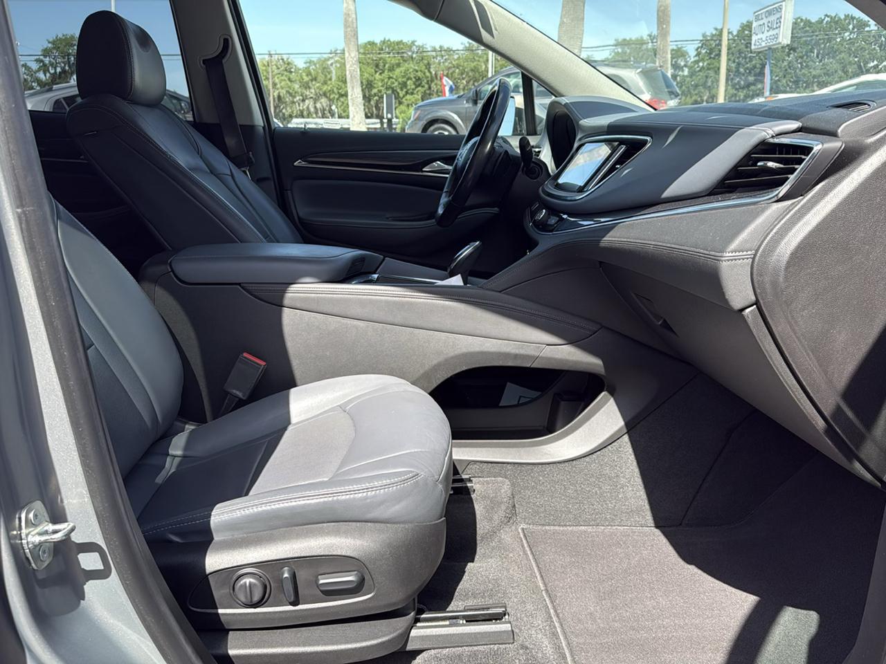 Buick Enclave FWD 4dr Premium 2018