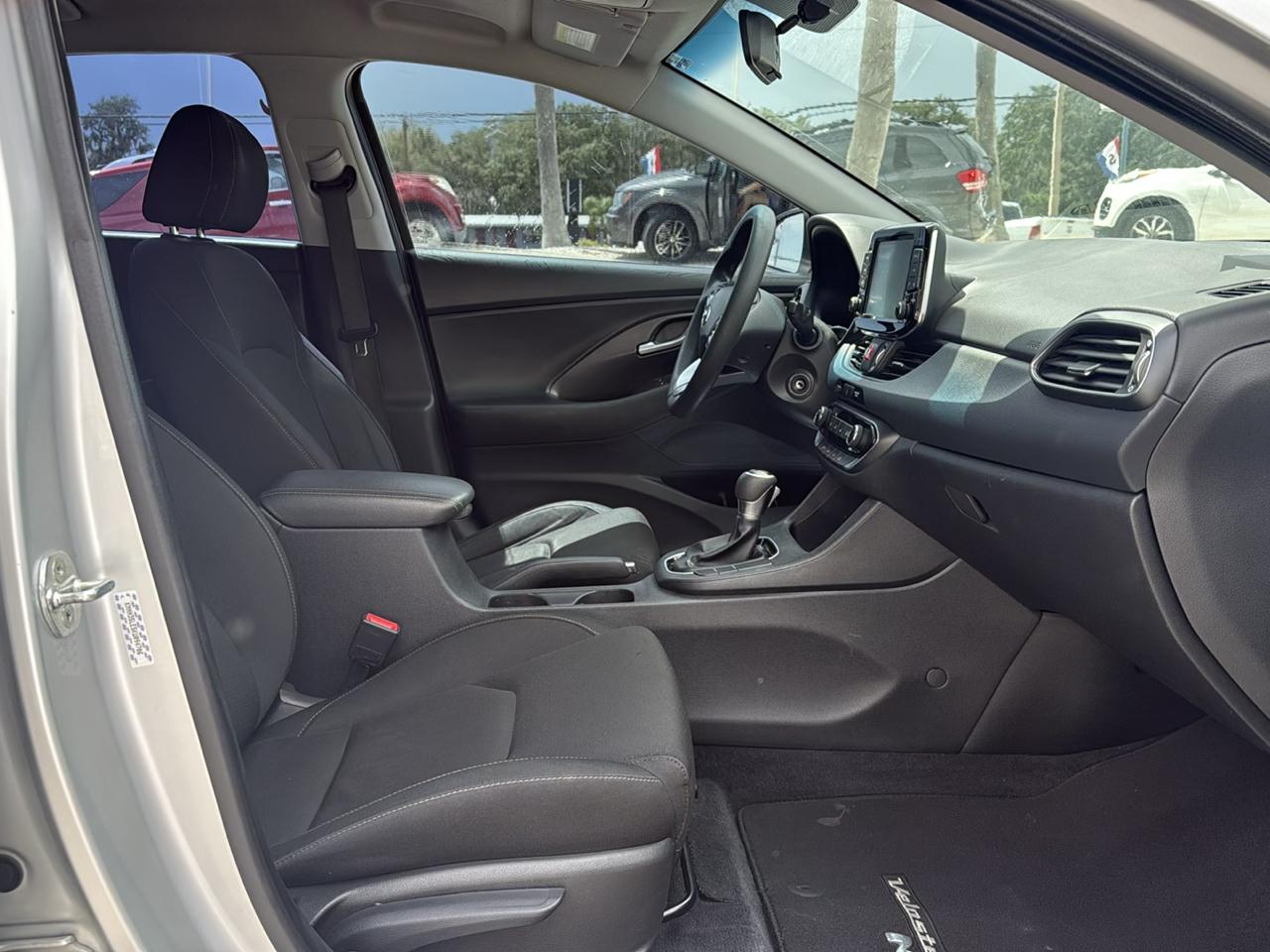 Hyundai Elantra GT Auto 2019